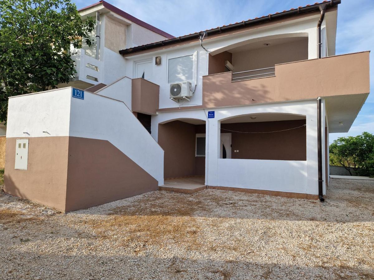 Apartments Ema Vir Kültér fotó