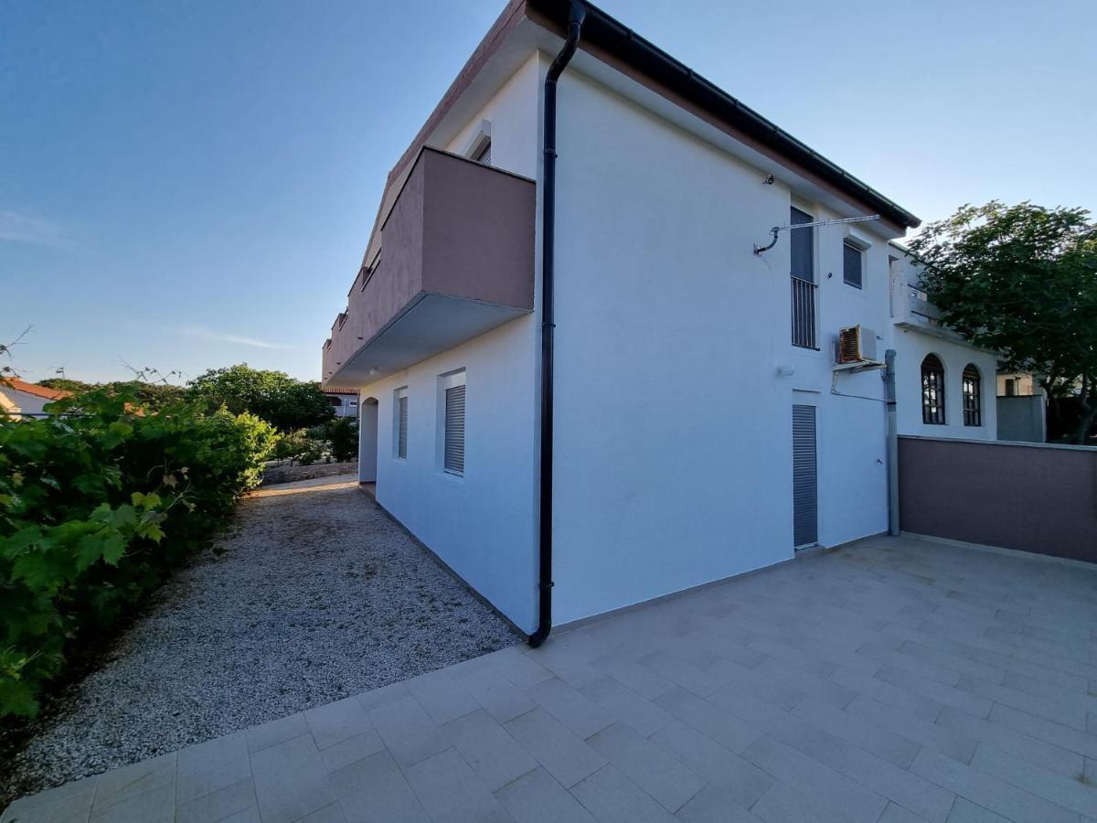 Apartments Ema Vir Kültér fotó