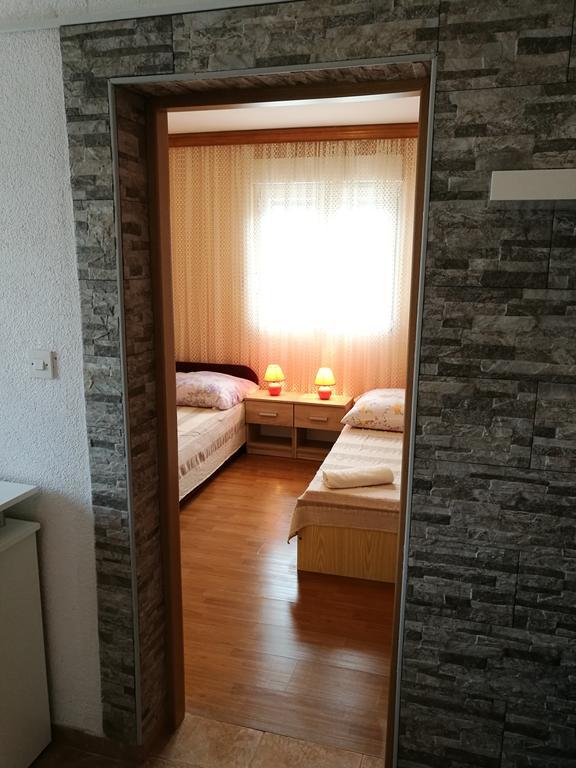 Apartments Ema Vir Kültér fotó