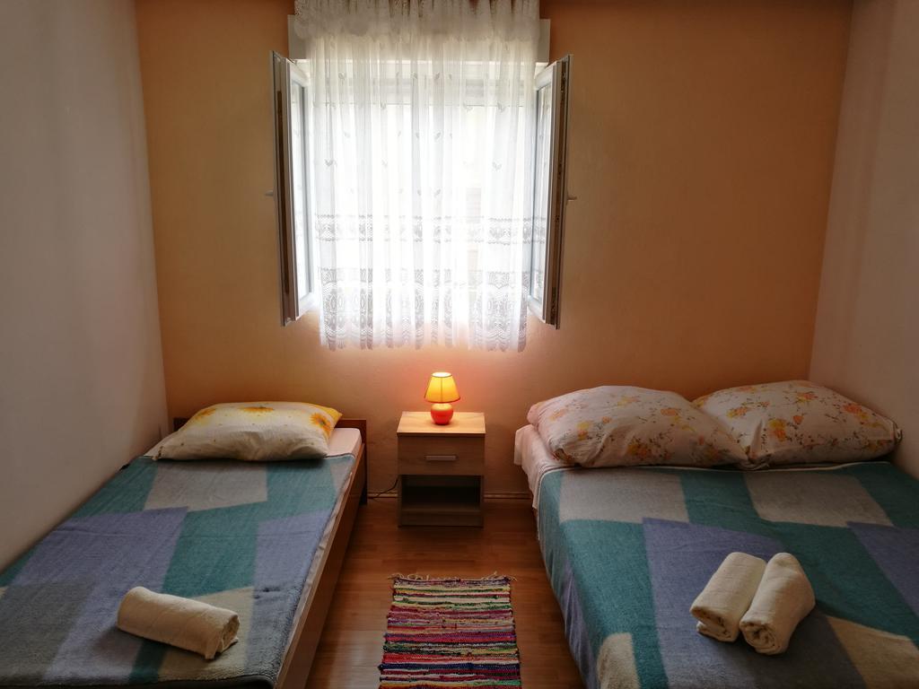 Apartments Ema Vir Kültér fotó