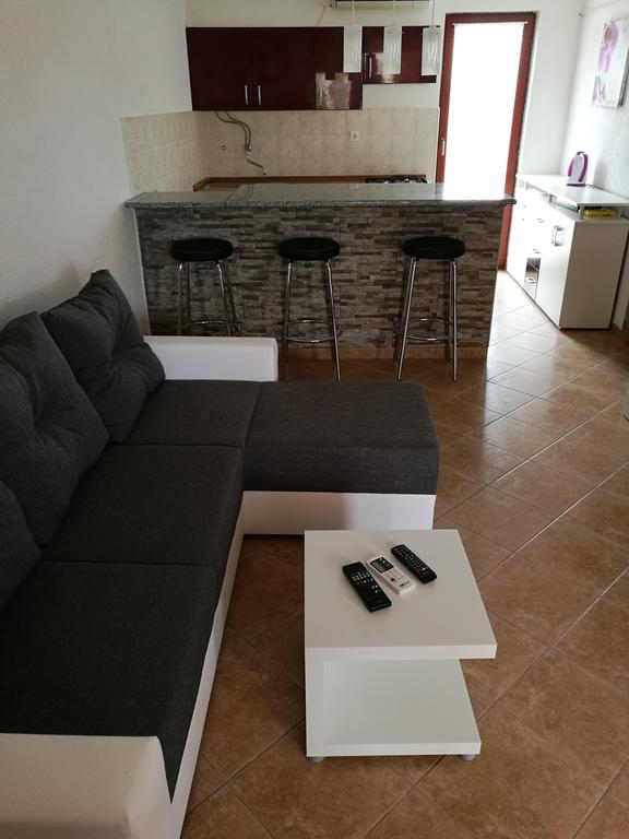 Apartments Ema Vir Kültér fotó