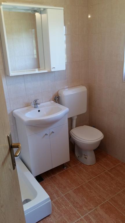 Apartments Ema Vir Kültér fotó